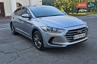 Седан Hyundai Elantra 2016 в Києві