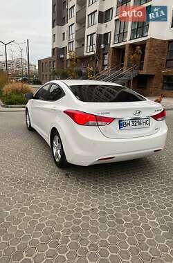 Седан Hyundai Elantra 2012 в Одессе