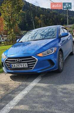 Седан Hyundai Elantra 2017 в Києві