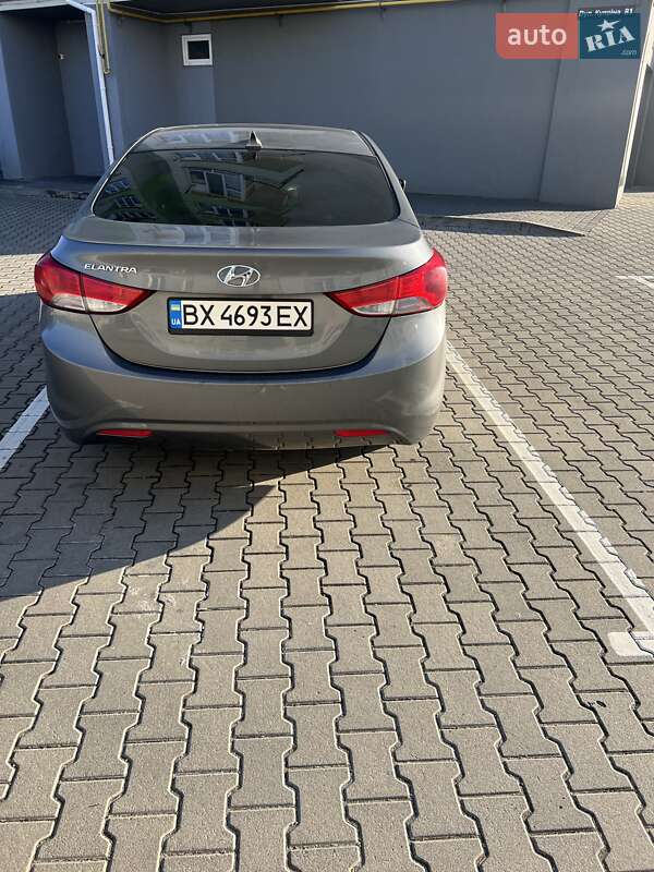 Седан Hyundai Elantra 2012 в Хмельницком