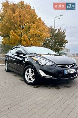 Седан Hyundai Elantra 2014 в Сумах