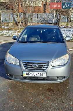 Седан Hyundai Elantra 2010 в Чернівцях