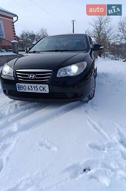 Седан Hyundai Elantra 2010 в Тернополе