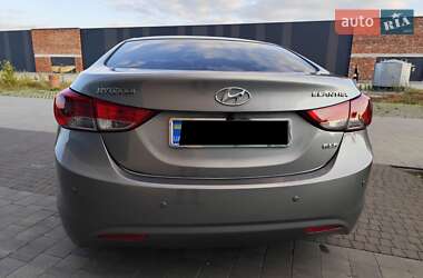 Седан Hyundai Elantra 2012 в Одессе