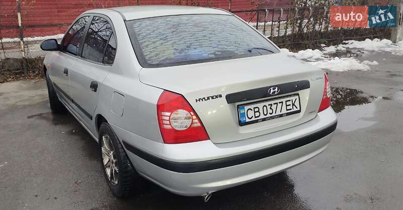 Седан Hyundai Elantra 2004 в Чернигове