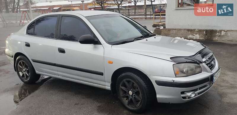 Седан Hyundai Elantra 2004 в Чернигове