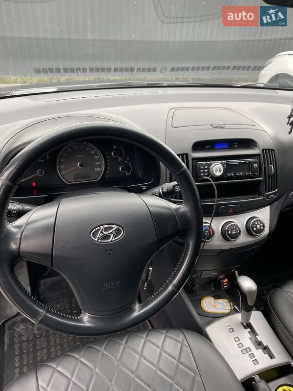 Седан Hyundai Elantra 2008 в Одесі