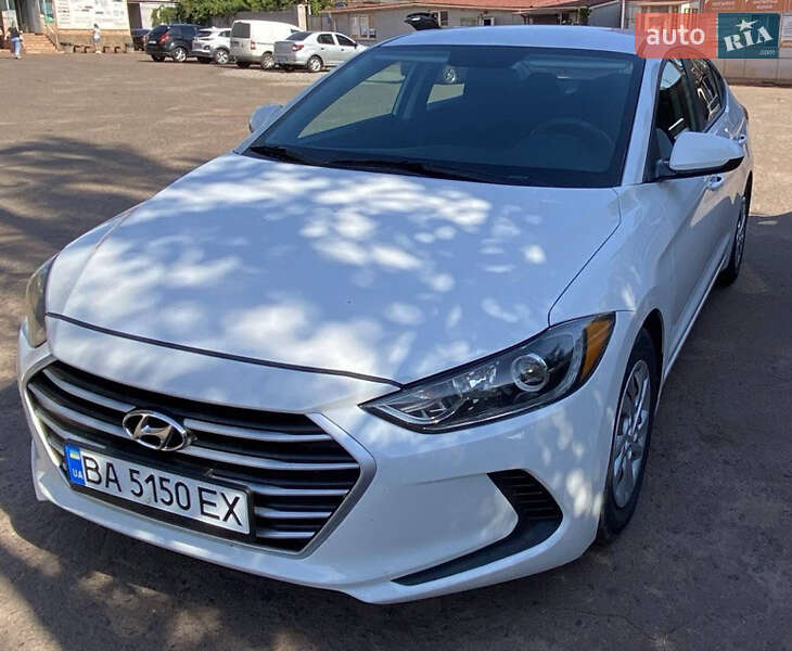 Седан Hyundai Elantra 2018 в Кривом Роге