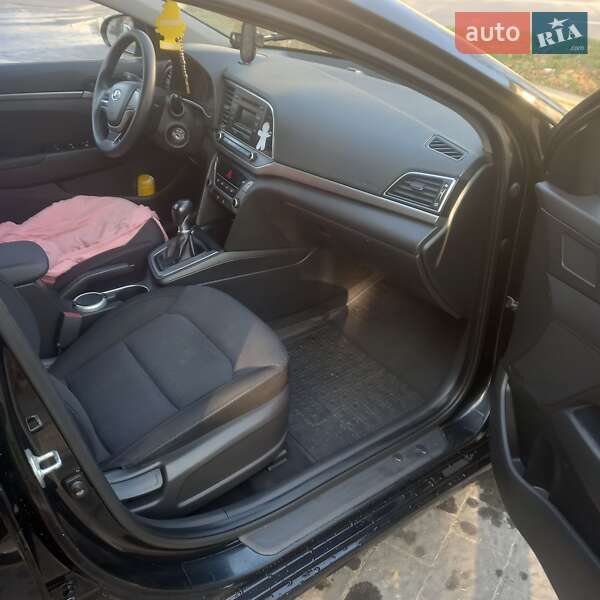 Седан Hyundai Elantra 2017 в Калуші фото 46 Седан Hyundai Elantra 2017 в Калуші