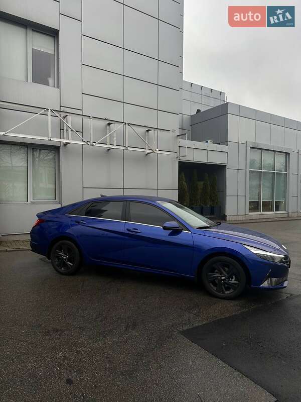 Седан Hyundai Elantra 2022 в Киеве