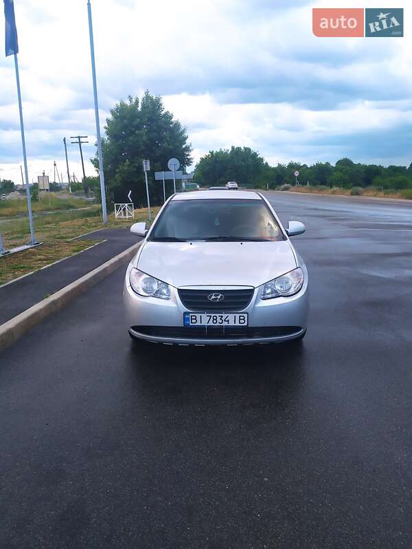 Седан Hyundai Elantra 2007 в Днепре