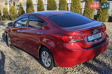 Седан Hyundai Elantra 2011 в Рожнове