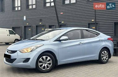 Седан Hyundai Elantra 2012 в Києві