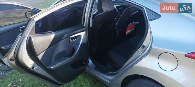 Седан Hyundai Elantra 2011 в Ямполі