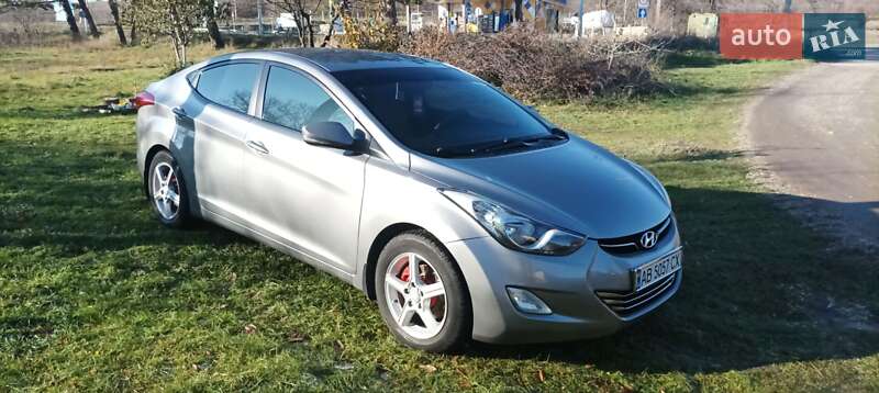 Седан Hyundai Elantra 2011 в Ямполі