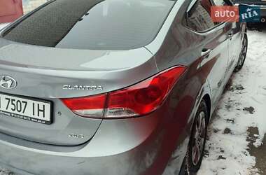 Седан Hyundai Elantra 2012 в Києві