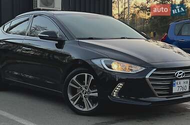 Седан Hyundai Elantra 2016 в Києві