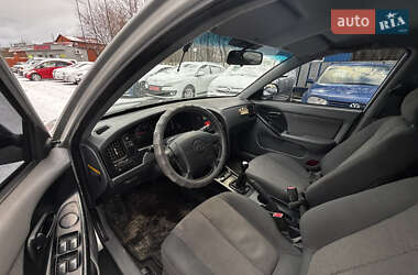 Седан Hyundai Elantra 2005 в Полтаве