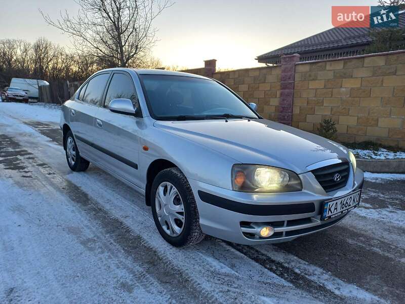 Седан Hyundai Elantra 2010 в Кам'янському