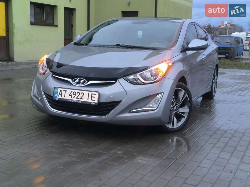 Седан Hyundai Elantra 2015 в Богородчанах