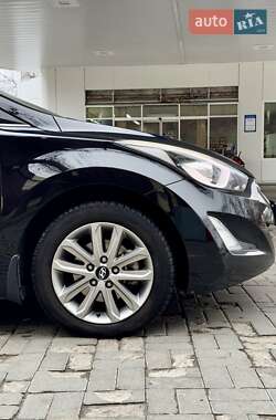 Седан Hyundai Elantra 2014 в Днепре