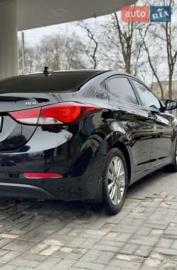 Седан Hyundai Elantra 2014 в Днепре