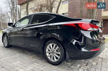 Седан Hyundai Elantra 2014 в Днепре