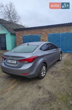 Седан Hyundai Elantra 2014 в Лебедині