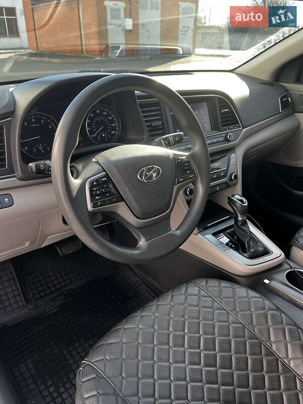 Седан Hyundai Elantra 2017 в Борисполе