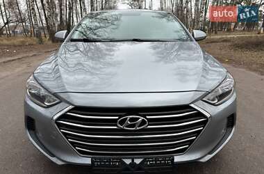 Седан Hyundai Elantra 2016 в Охтирці