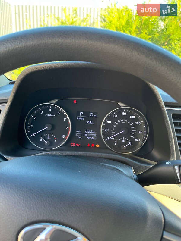 Седан Hyundai Elantra 2016 в Ужгороде фото 5 Седан Hyundai Elantra 2016 в Ужгороде