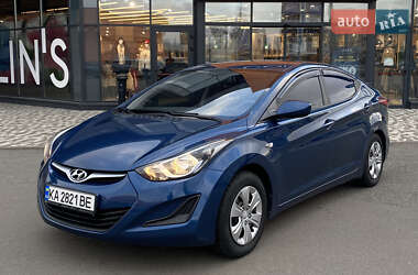 Седан Hyundai Elantra 2015 в Києві