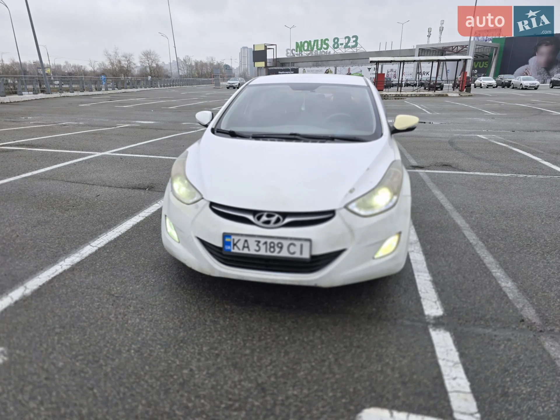 2013 Hyundai Elantra - мініатюра 31
