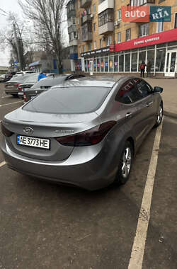 Седан Hyundai Elantra 2012 в Кривом Роге