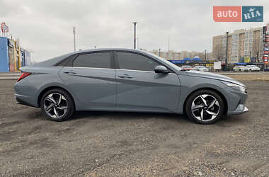 Седан Hyundai Elantra 2021 в Киеве