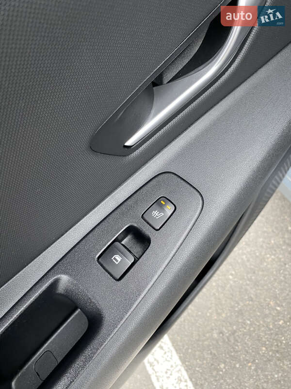 Седан Hyundai Elantra 2021 в Києві