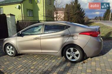 Седан Hyundai Elantra 2012 в 