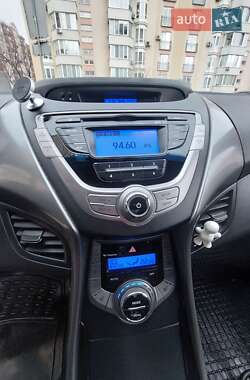 Седан Hyundai Elantra 2013 в Києві