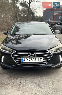 Седан Hyundai Elantra 2016 в Києві