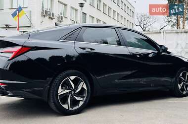 Седан Hyundai Elantra 2022 в Яготине