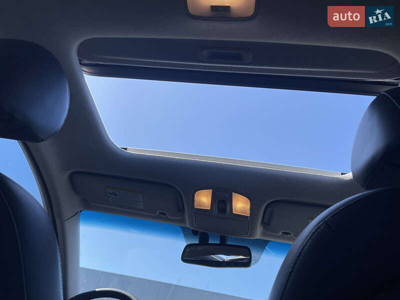 Седан Hyundai Elantra 2016 в Киеве