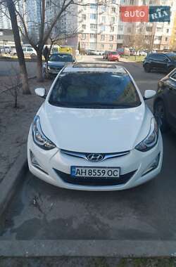 Седан Hyundai Elantra 2015 в Києві