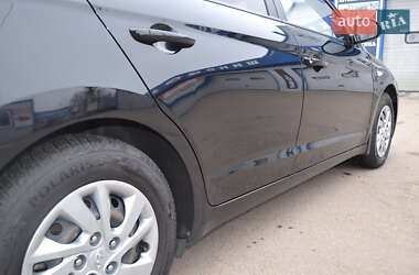 Седан Hyundai Elantra 2018 в 