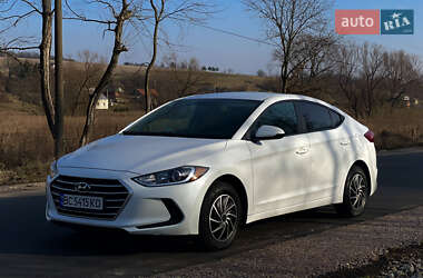 Седан Hyundai Elantra 2016 в Львове