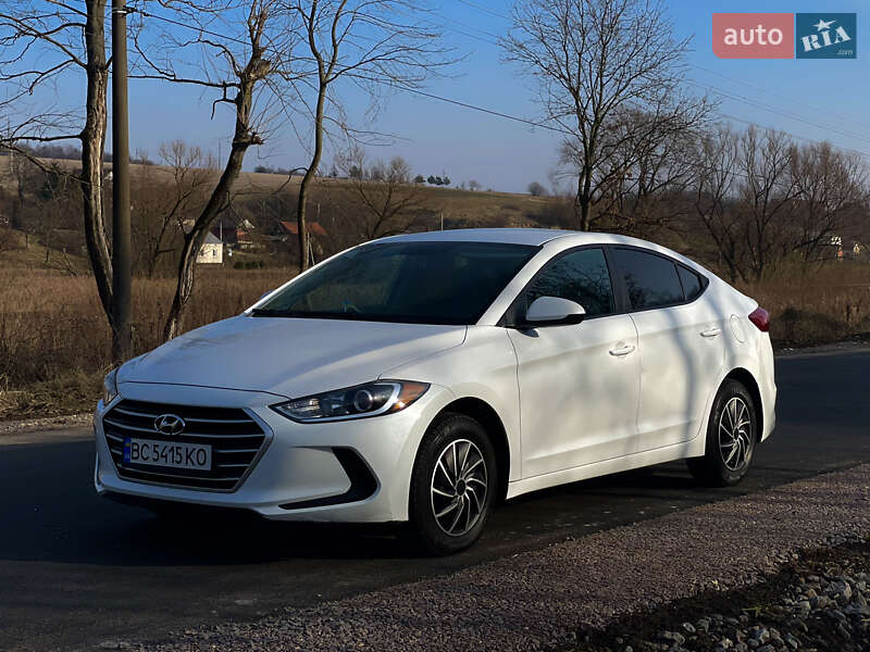 Седан Hyundai Elantra 2016 в 