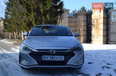 Седан Hyundai Elantra 2019 в Харькове