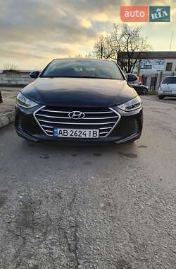 Седан Hyundai Elantra 2017 в Могилев-Подольске