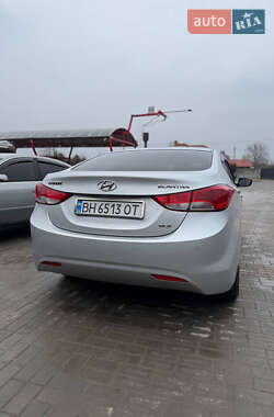 Седан Hyundai Elantra 2011 в Городке