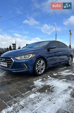 Седан Hyundai Elantra 2016 в Киеве