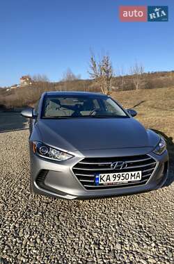 Седан Hyundai Elantra 2016 в 